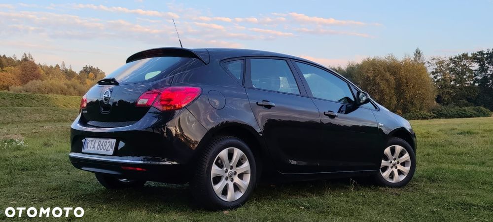 Opel Astra - 25
