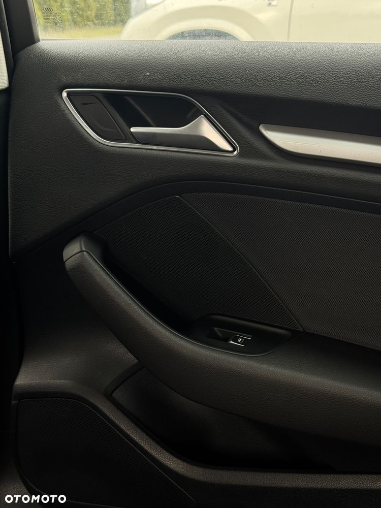 Audi A3 Limousine 2.0 TDI clean diesel Ambiente S tronic - 24