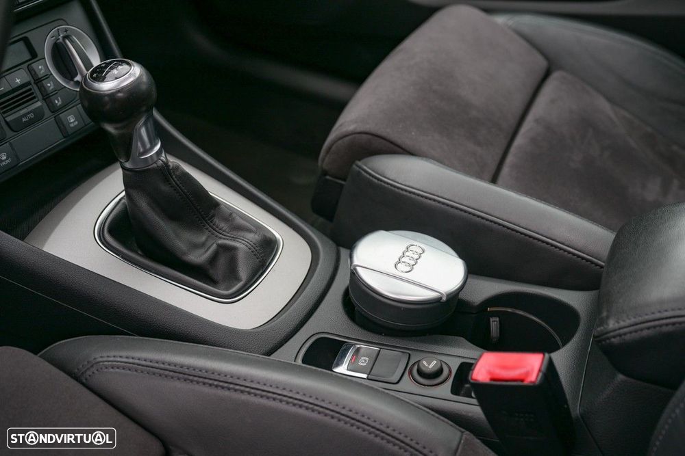 Audi Q3 2.0 TDI Attraction - 27
