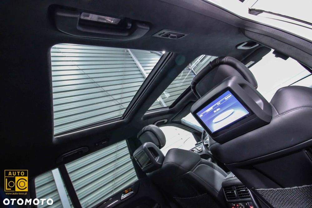 Mercedes-Benz GLS - 14