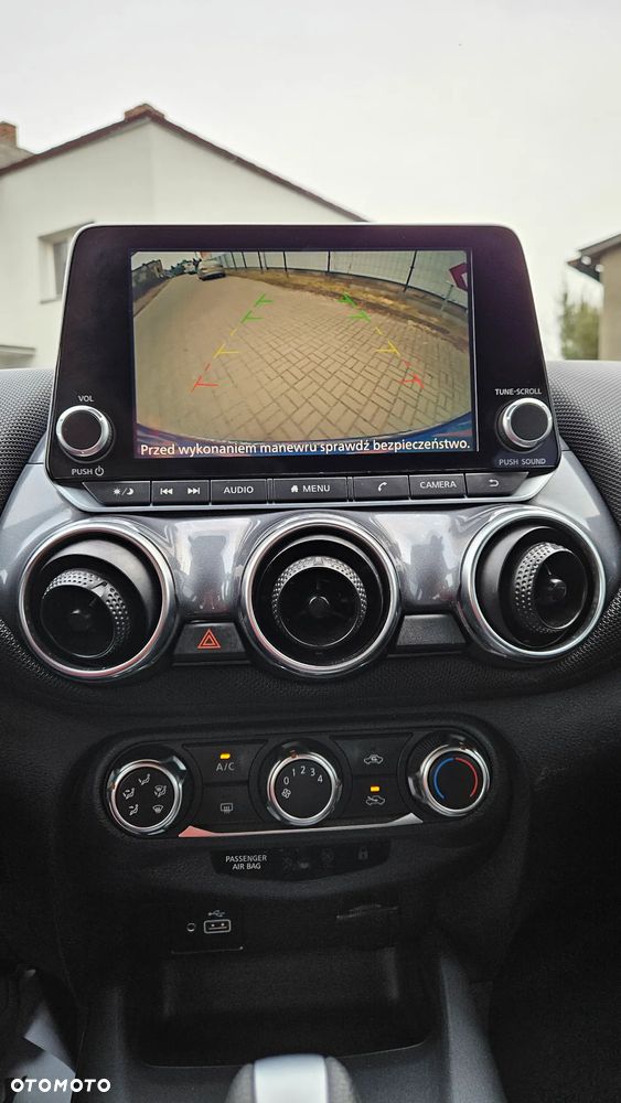 Nissan Juke 1.0 DIG-T N-Connecta DCT - 25