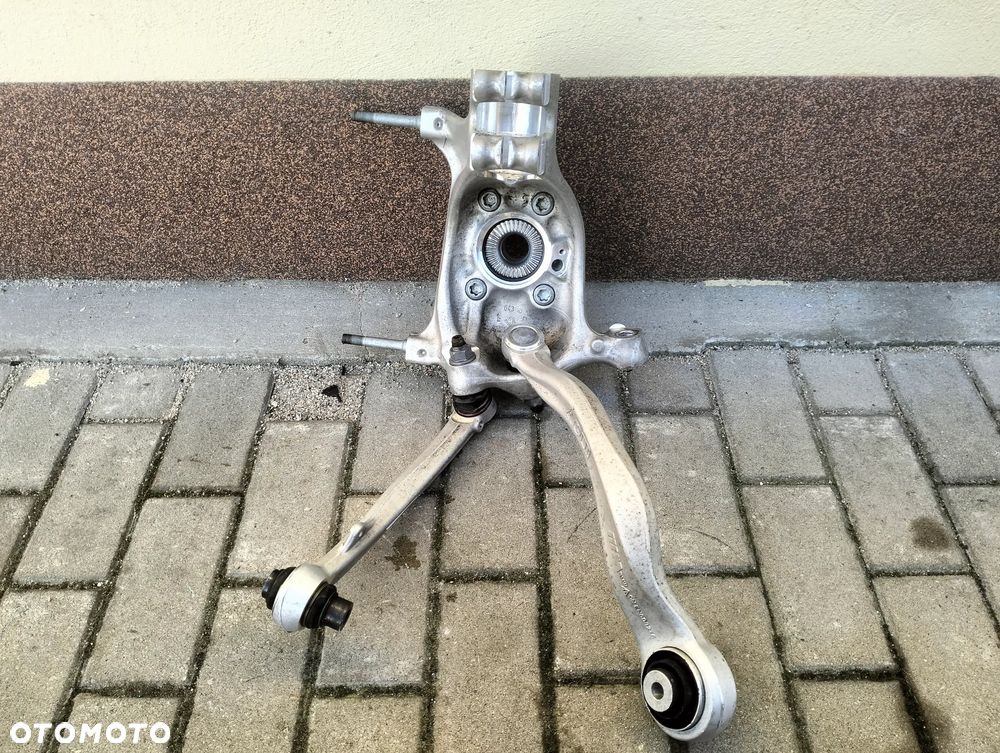 zwrotnica prawa wahacz bmw 3 4 G80 G82 G83 M4 M3 4x4 - 2