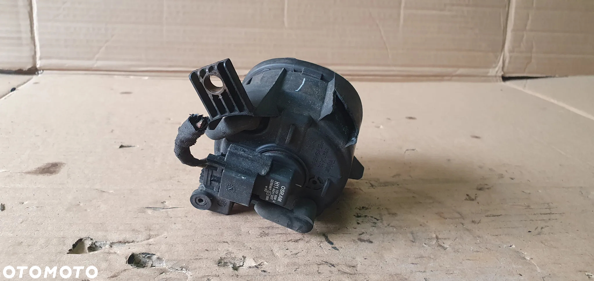 Halogen lewy przód przedni Audi A4 B7 8E0911699C - 5