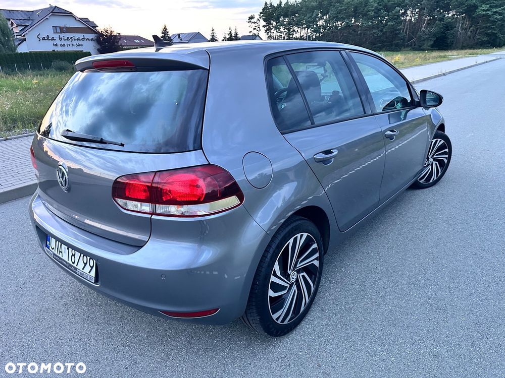 Volkswagen Golf 2.0 TDI Highline - 4