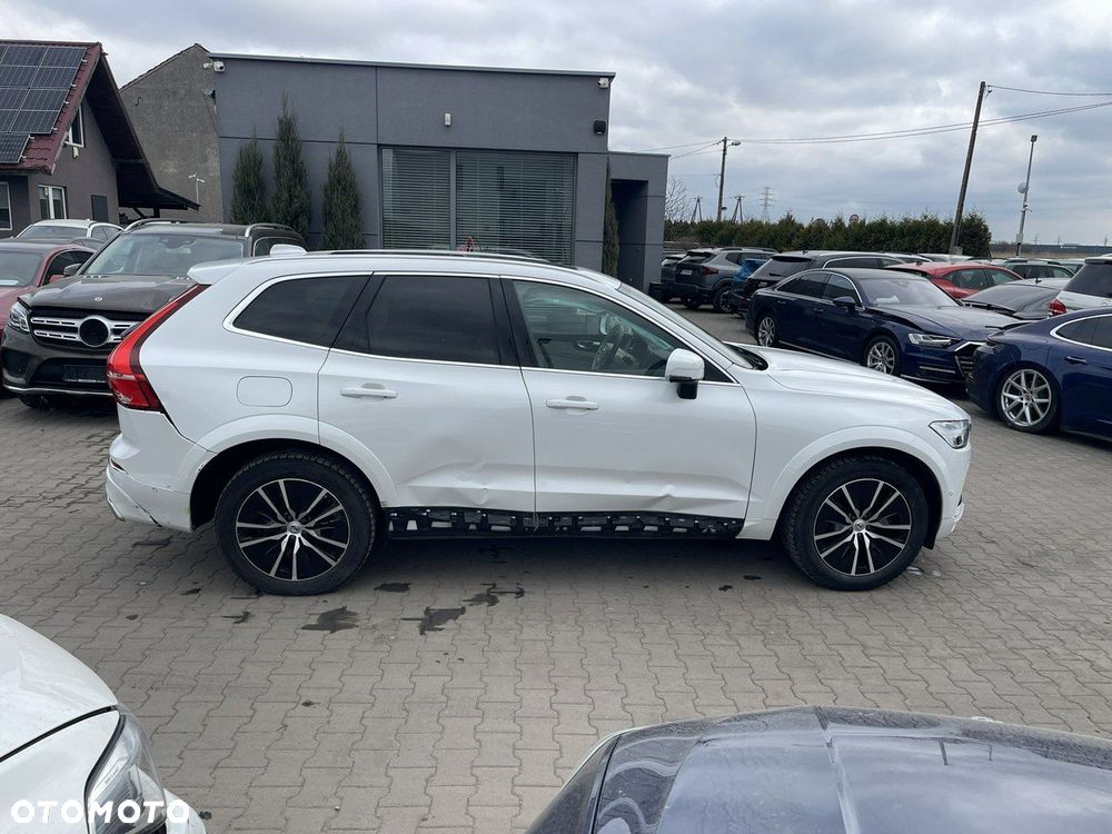 Volvo XC 60 B5 D AWD Ultimate Bright - 2