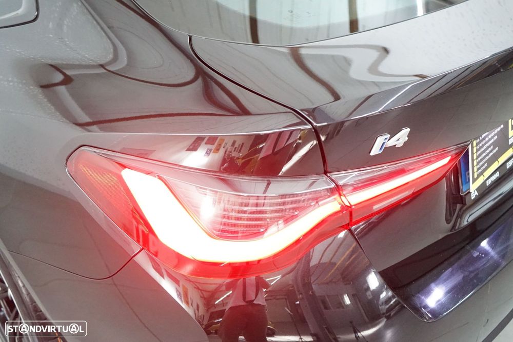 BMW i4 eDrive40 Desportiva M - 16