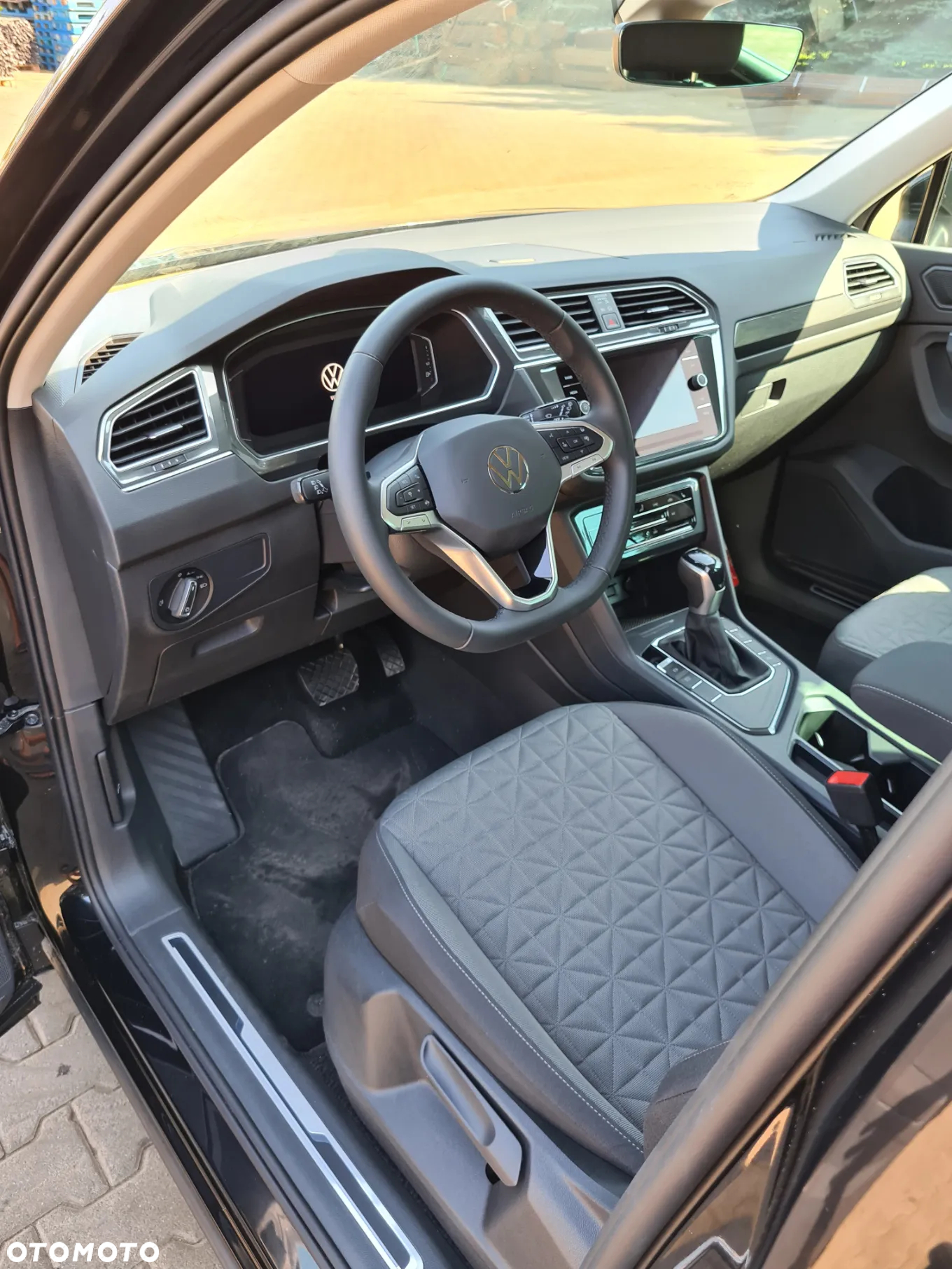 Volkswagen Tiguan 1.5 TSI OPF DSG URBAN SPORT - 23