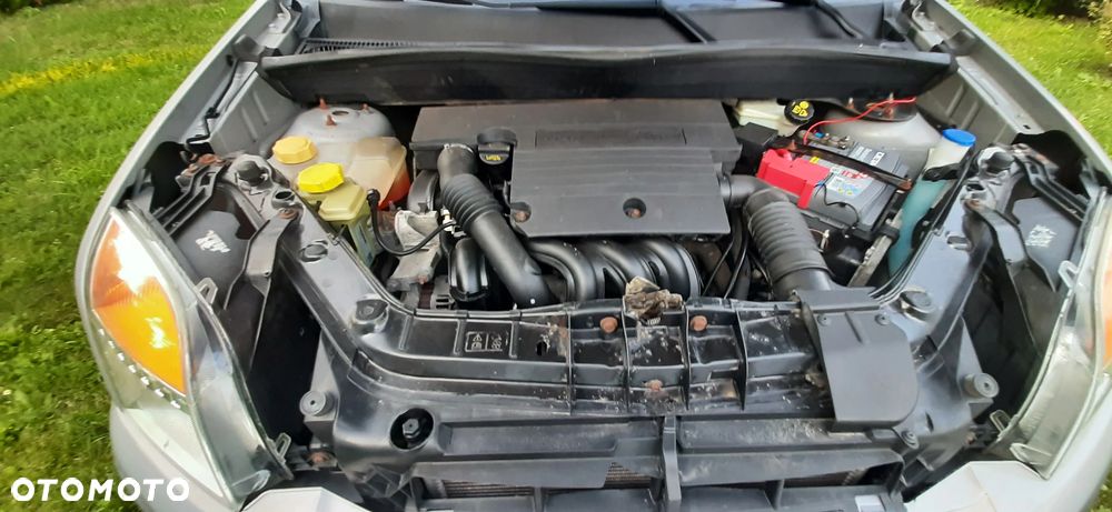 Ford Fusion - 38