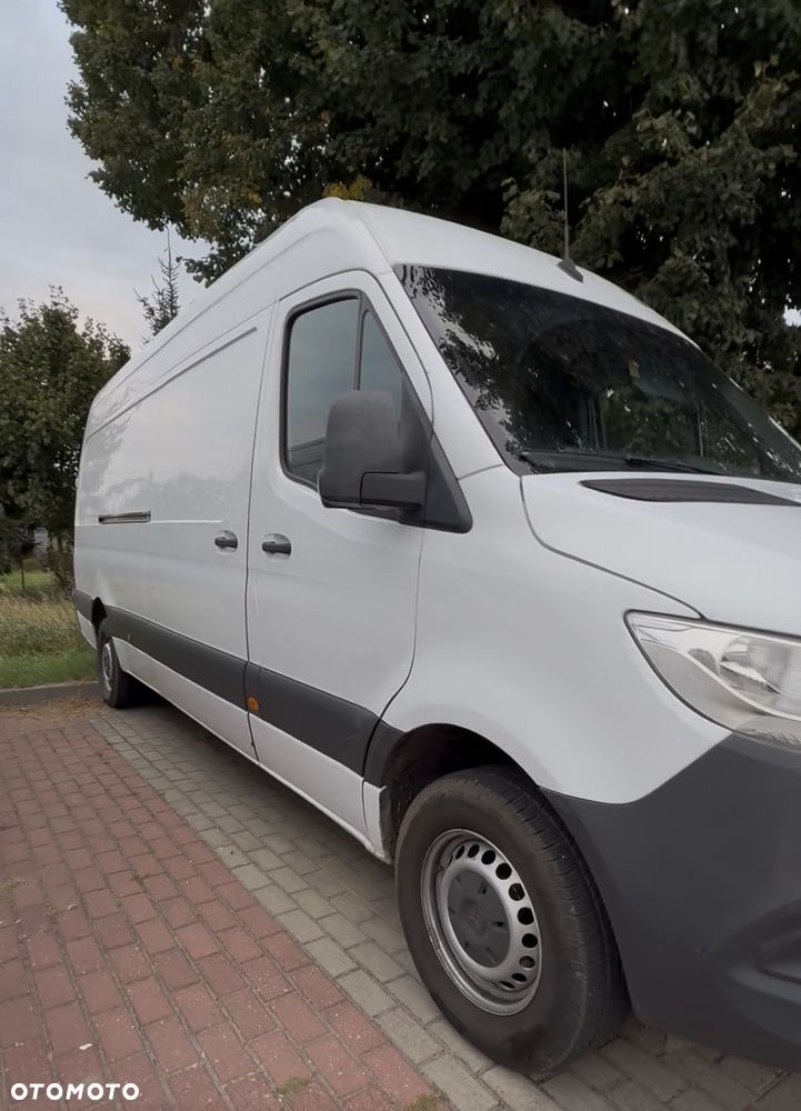 Mercedes-Benz Sprinter - 4