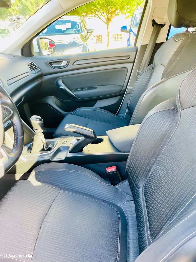 Renault Mégane Sport Tourer 1.5 Blue dCi Zen - 5