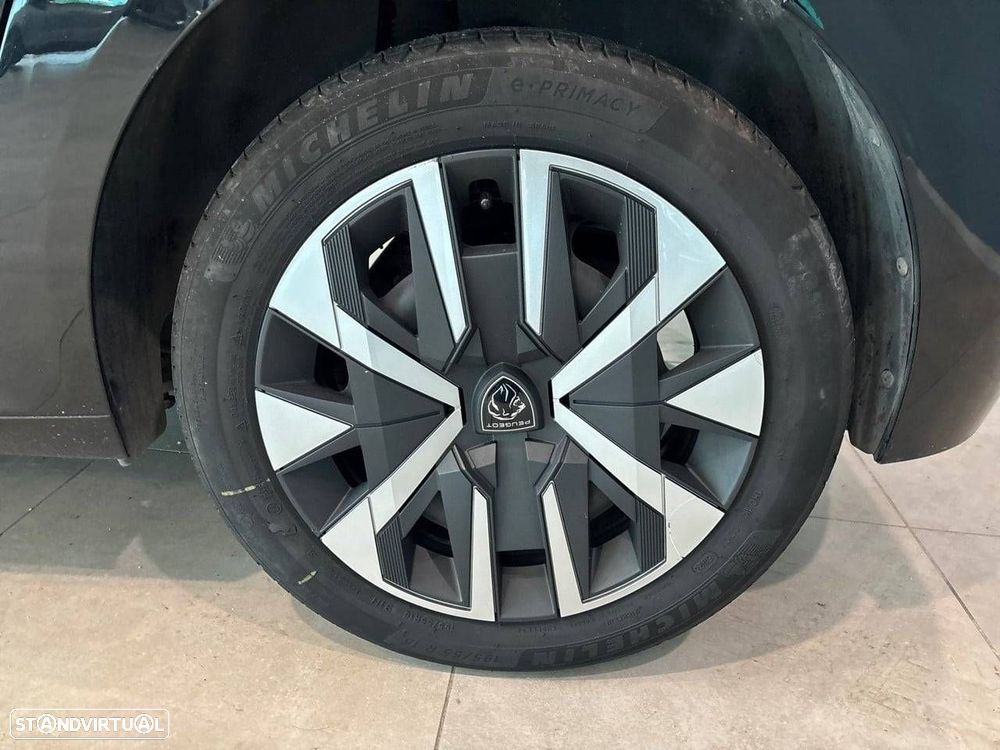Peugeot 208 1.2 PureTech Active - 11