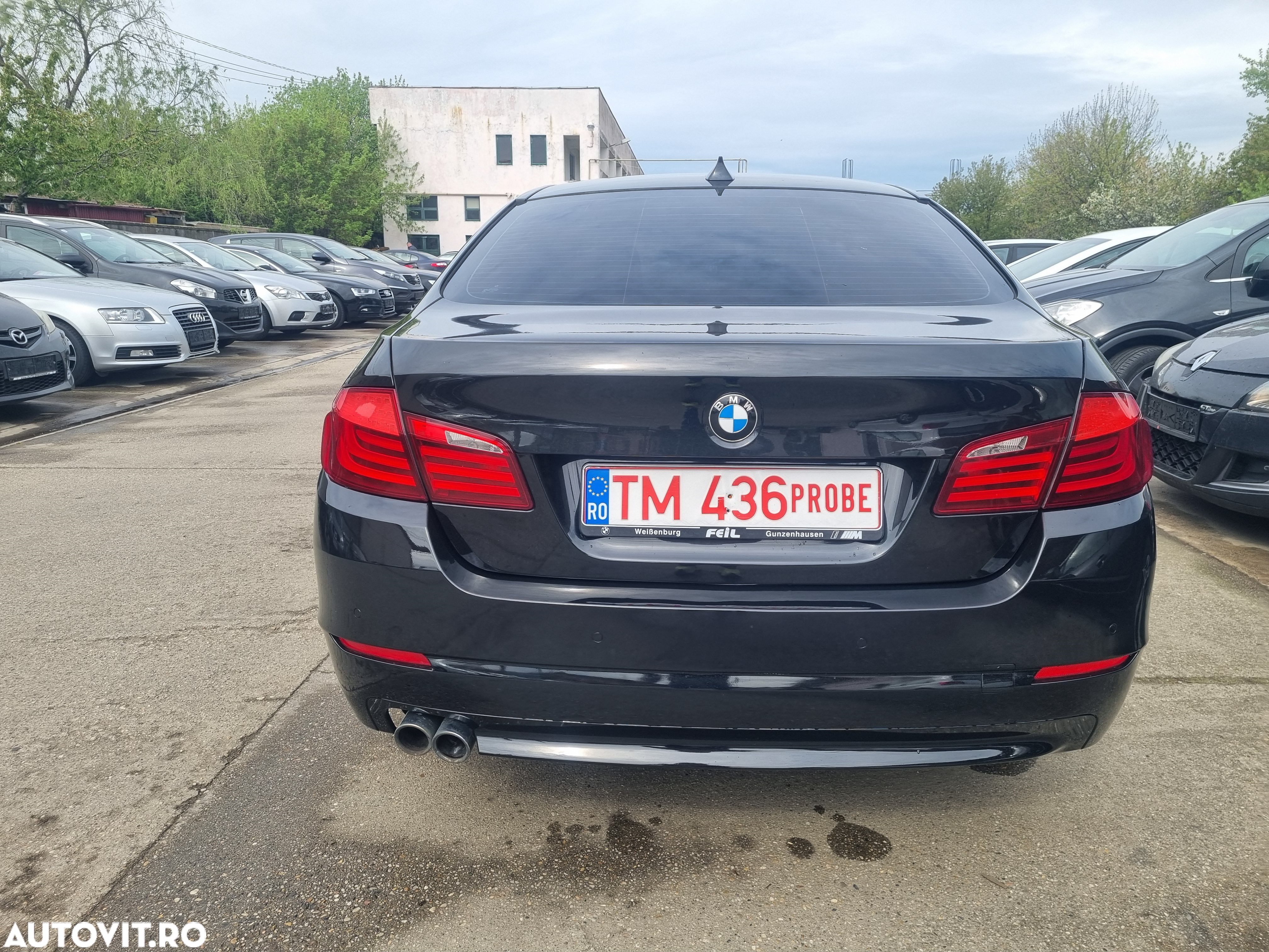 BMW Seria 5 520d Aut. Luxury Line - 31