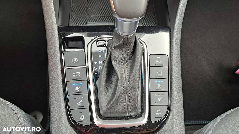 Hyundai IONIQ 141CP Exclusive - 26