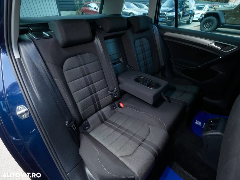Volkswagen Golf 1.6 TDI BlueMotion Technology DPF Comfortline - 28