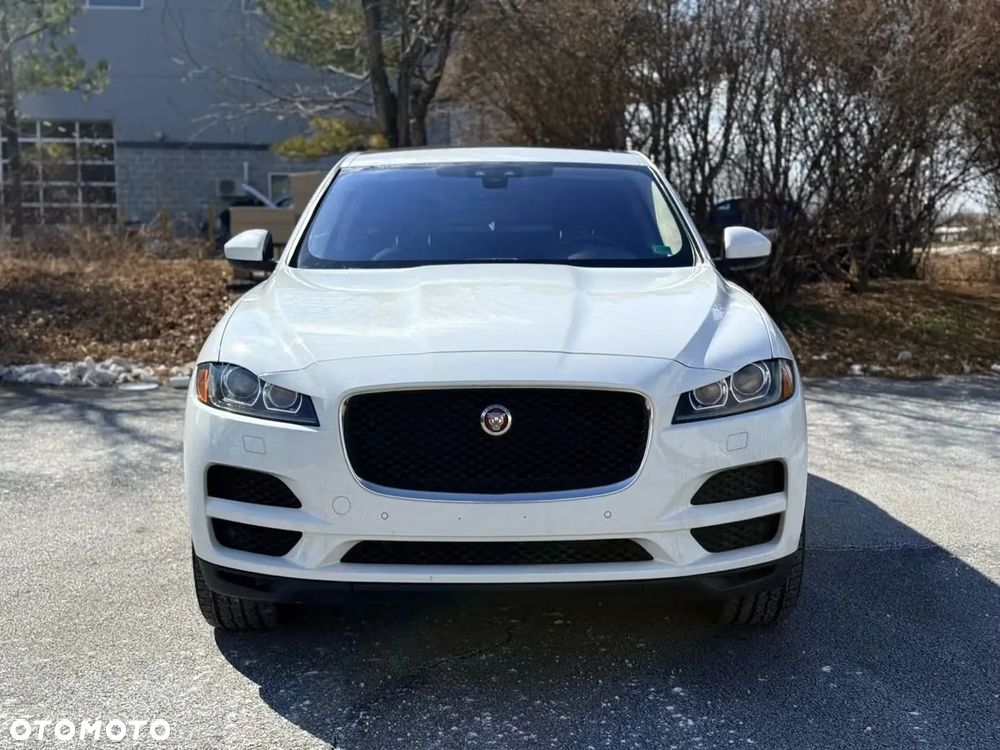 Jaguar F-Pace 25t AWD Prestige - 8