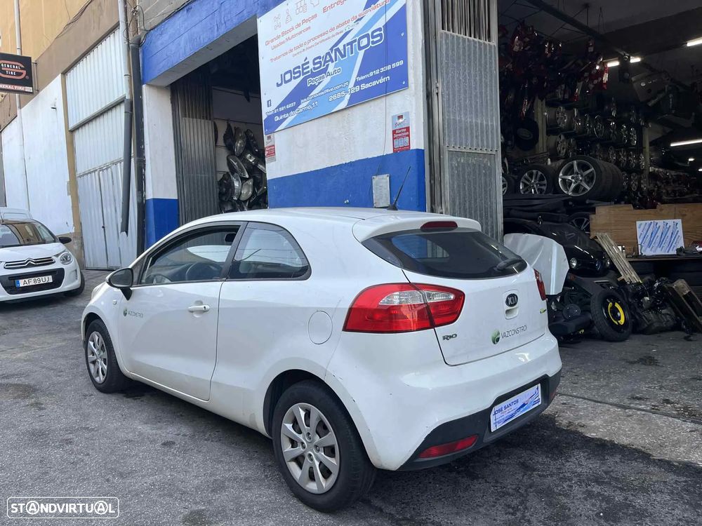 Kia Rio III 1.1 CRDI (Para Peças) - 3