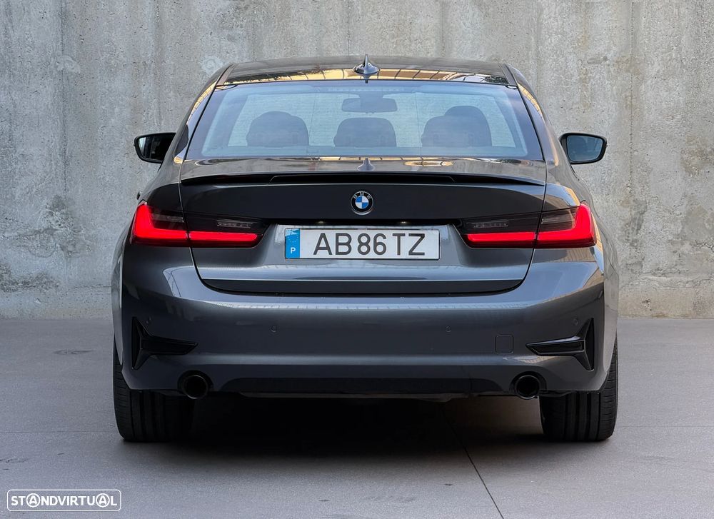 BMW 330 e Line Sport Auto - 4