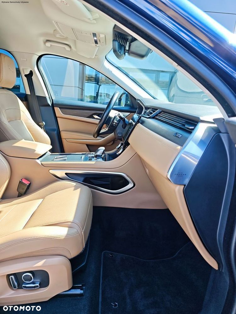 Jaguar F-Pace - 15