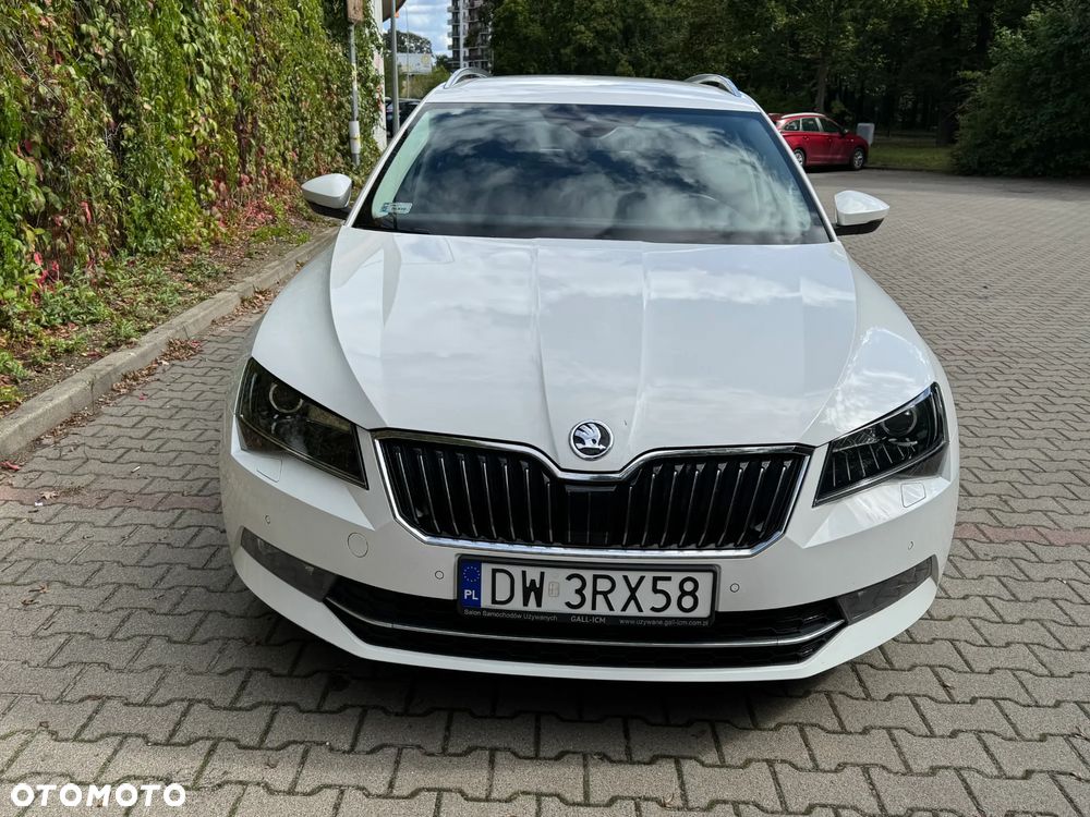 Skoda Superb 2.0 TDI 4x4 Style DSG - 6