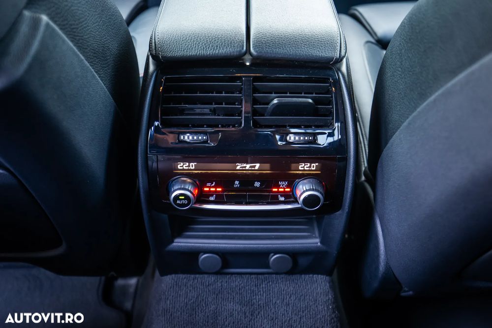BMW Seria 5 530i xDrive AT - 23