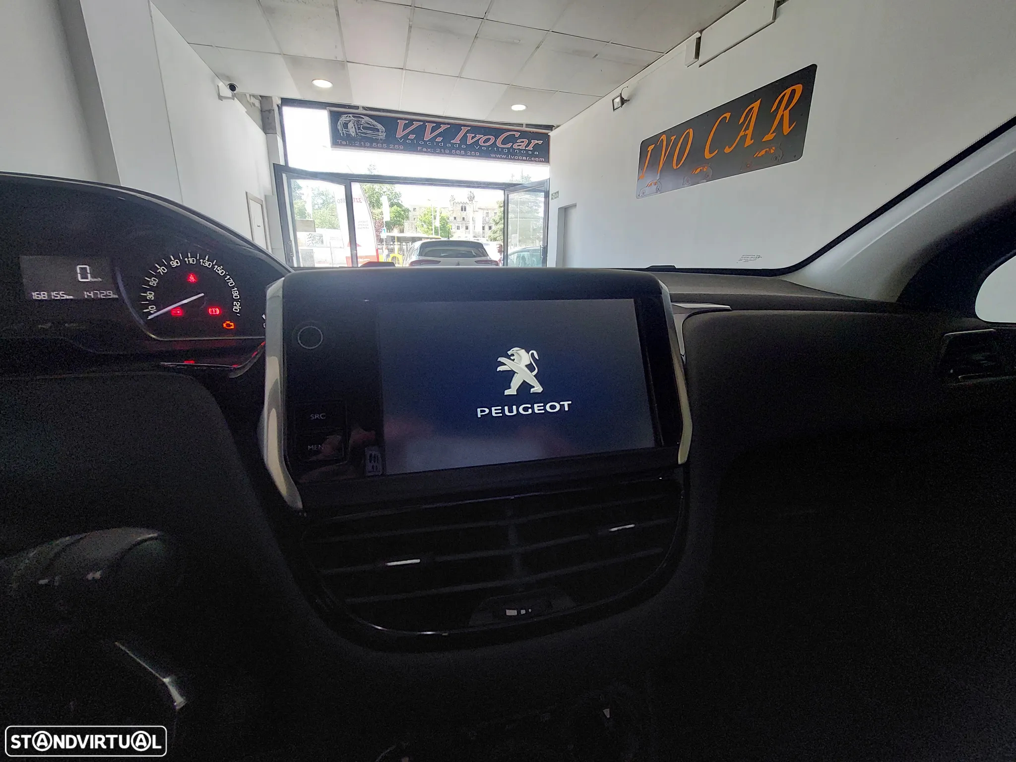 Peugeot 208 Blue-HDi 100 Stop&Start Style - 12