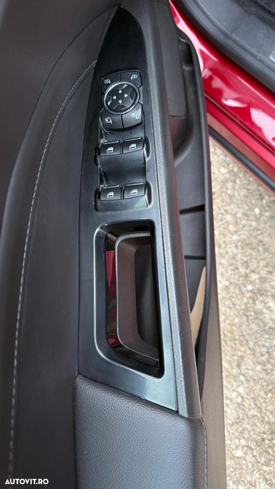Ford Mondeo 2.0 TDCI PowerShift Titanium - 24