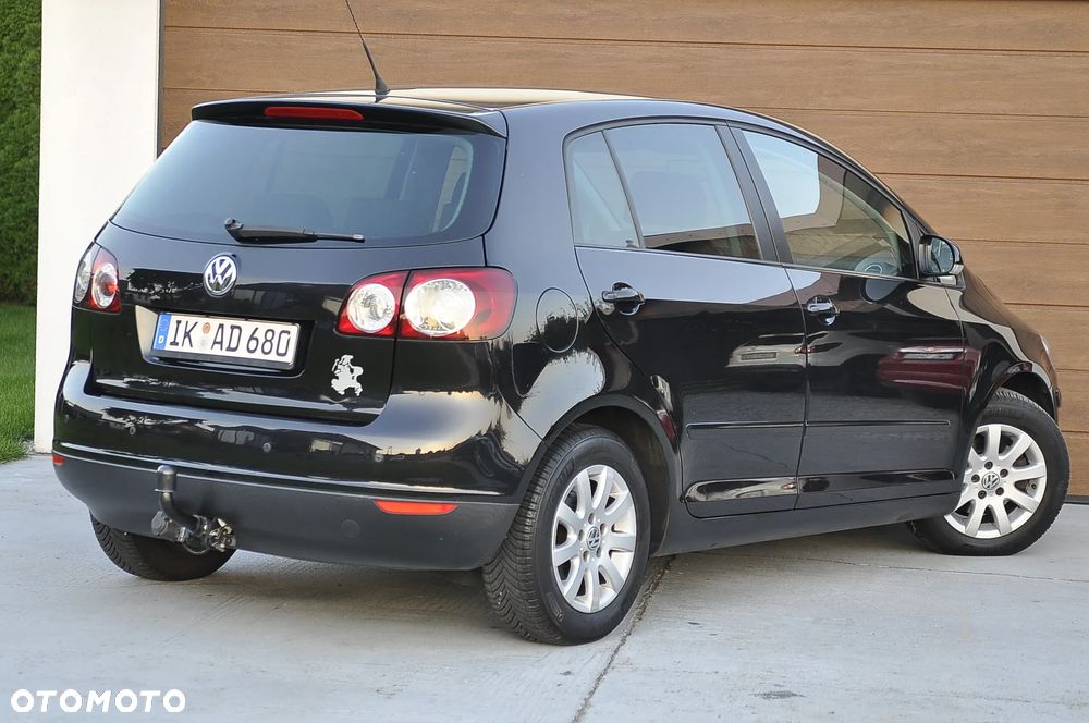 Volkswagen Golf Plus - 11
