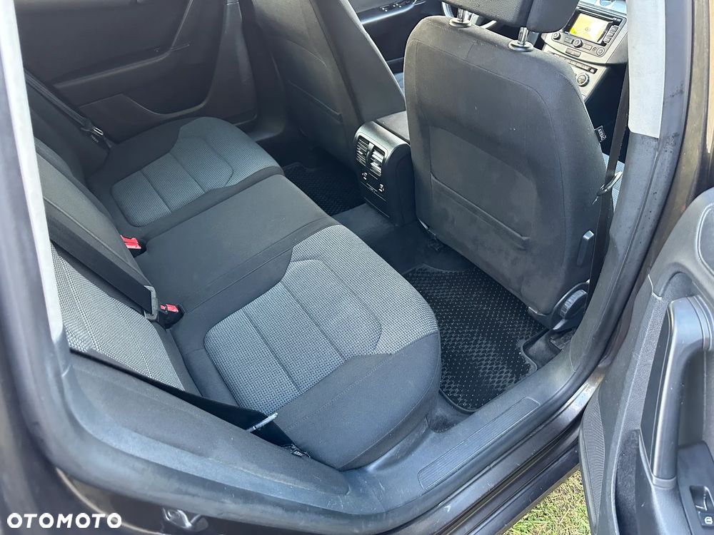 Volkswagen Passat Variant 2.0 Blue TDI DSG SCR Comfortline - 18