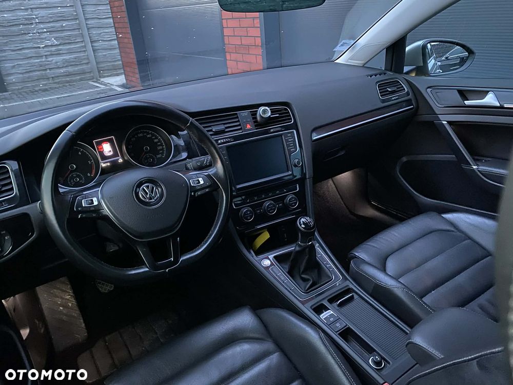 Volkswagen Golf 2.0 BlueTDI Highline - 16