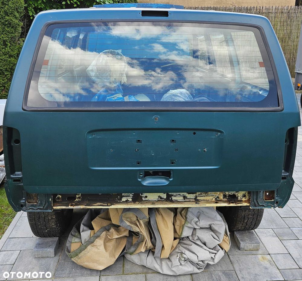 Jeep Cherokee - 1