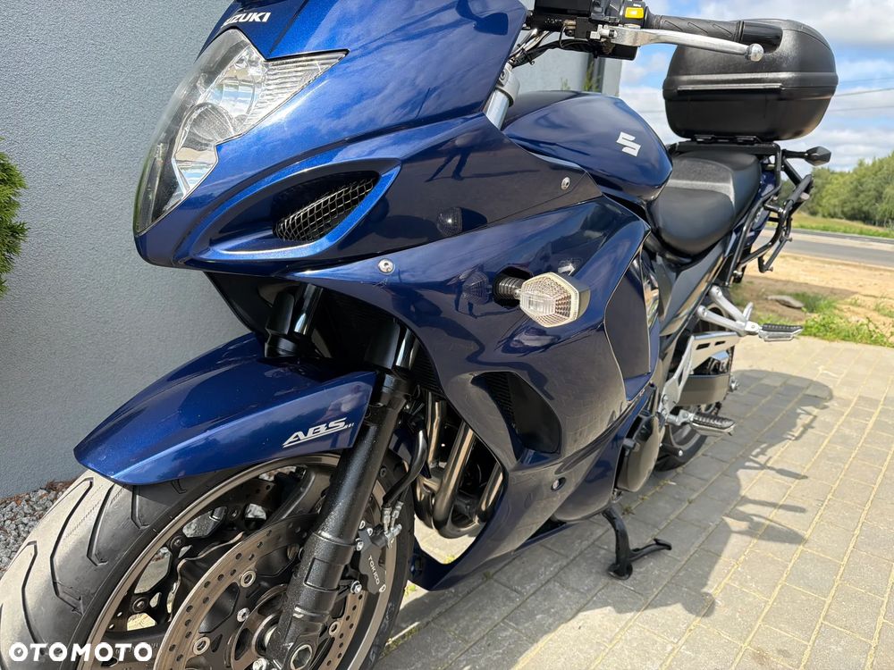 Suzuki GSX - 40