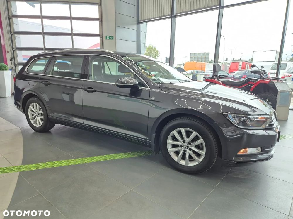 Volkswagen Passat - 7