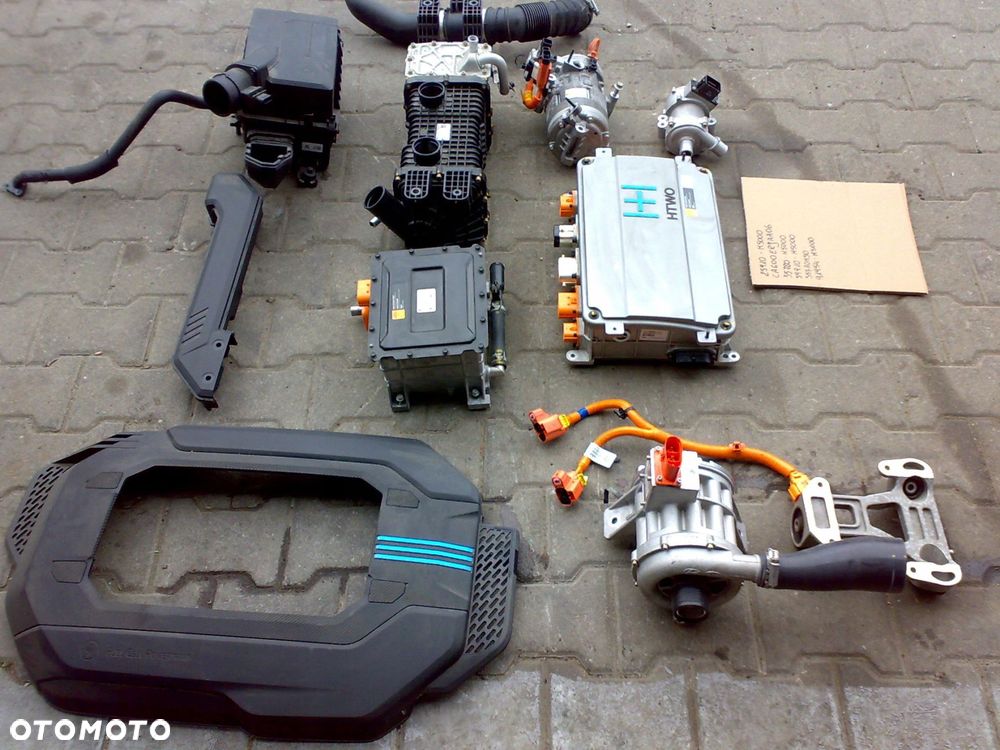 hyundai nexo (fe) 2022r. turbina pompa wody sprężarka rura wąż obudowa - 1