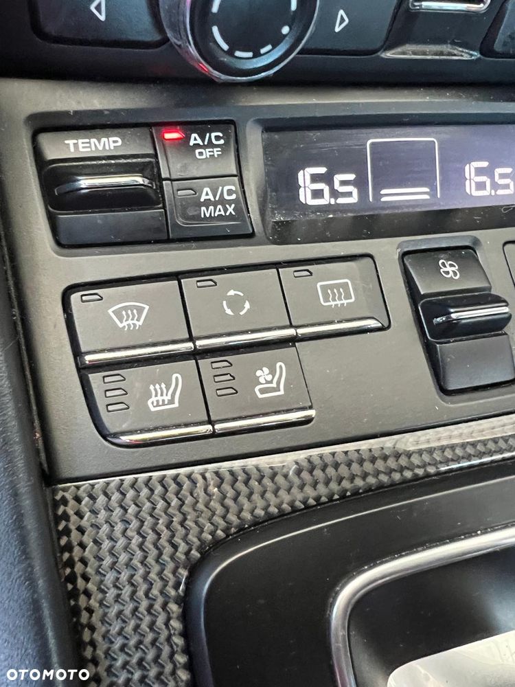 Porsche 911 Carrera S PDK 50 Jahre - 17