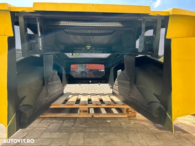 Capote marca Bomag - 6