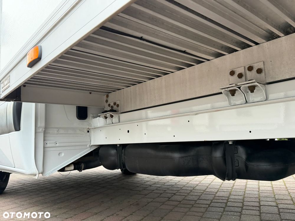 Mercedes-Benz Sprinter 3,0 319 Izoterma Winda - 15