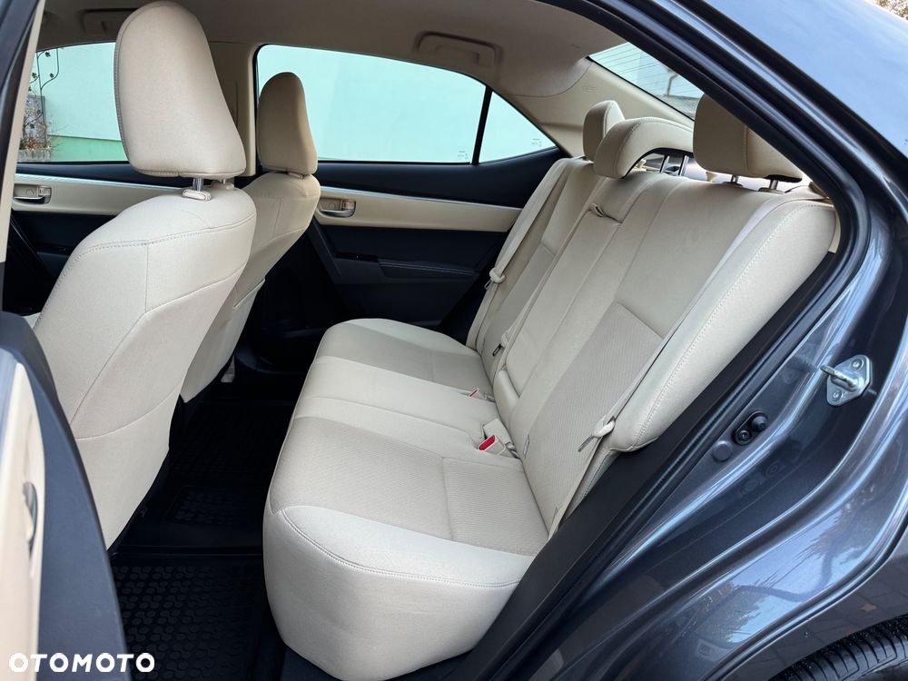 Toyota Corolla - 11