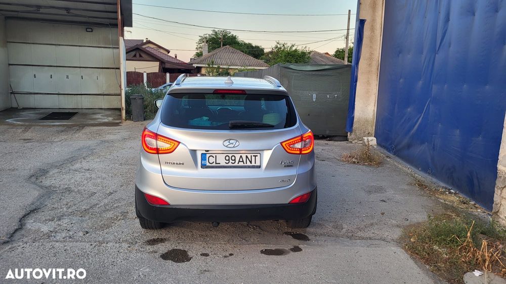 Hyundai ix35 2.0 CRDI 4WD Automatik Luxury - 2