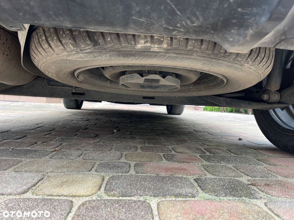 Renault Clio 1.2 16V 75 LIMITED - 15