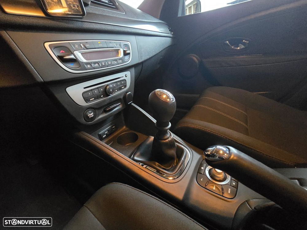 Renault Mégane ENERGY dCi 110 Start & Stop Dynamique - 16