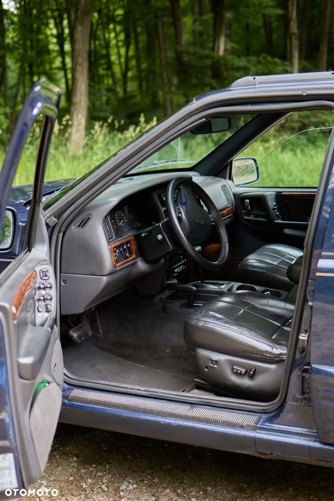 Jeep Grand Cherokee - 8