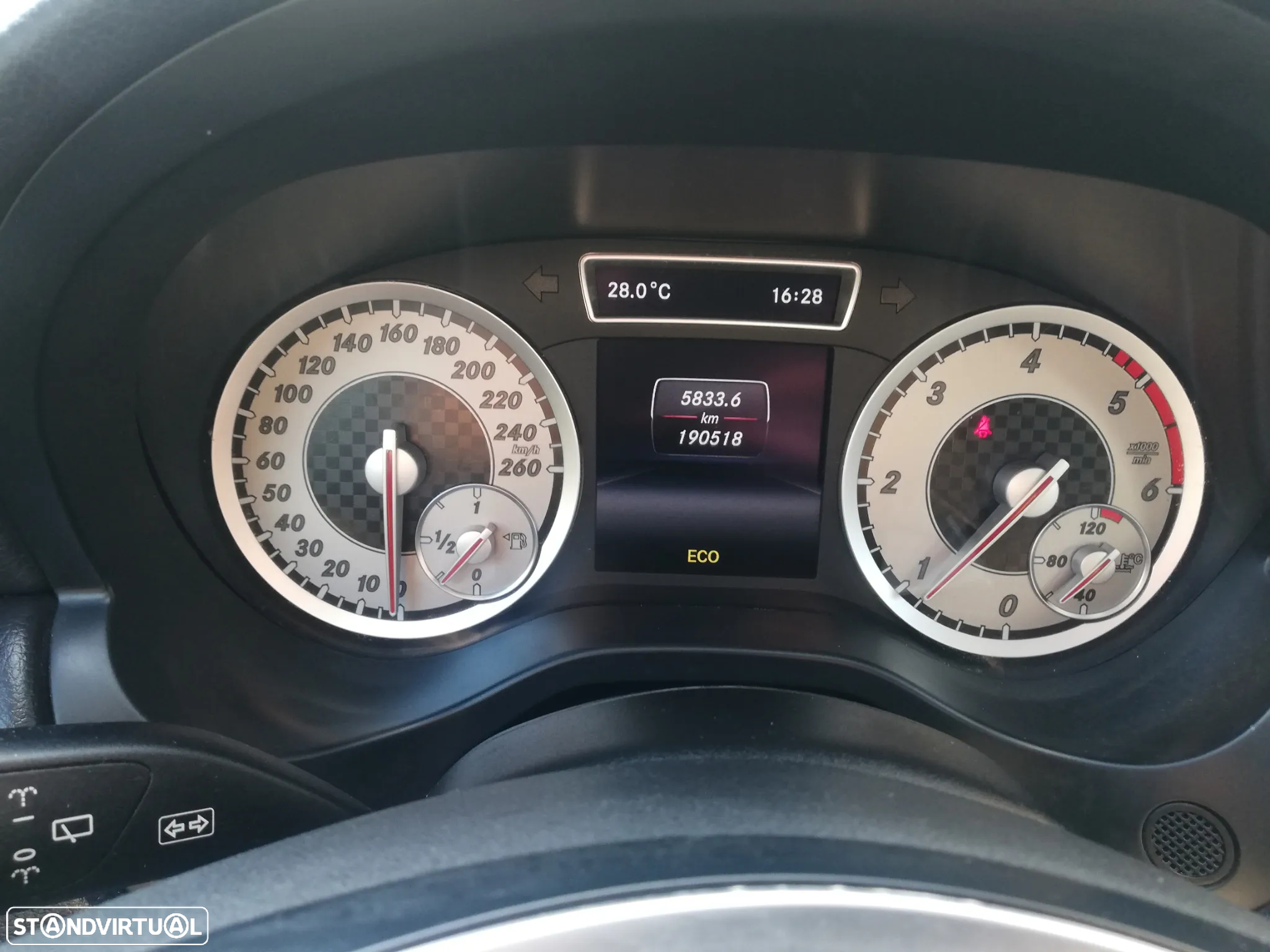 Mercedes-Benz A 180 CDI (BlueEFFICIENCY) Urban - 13