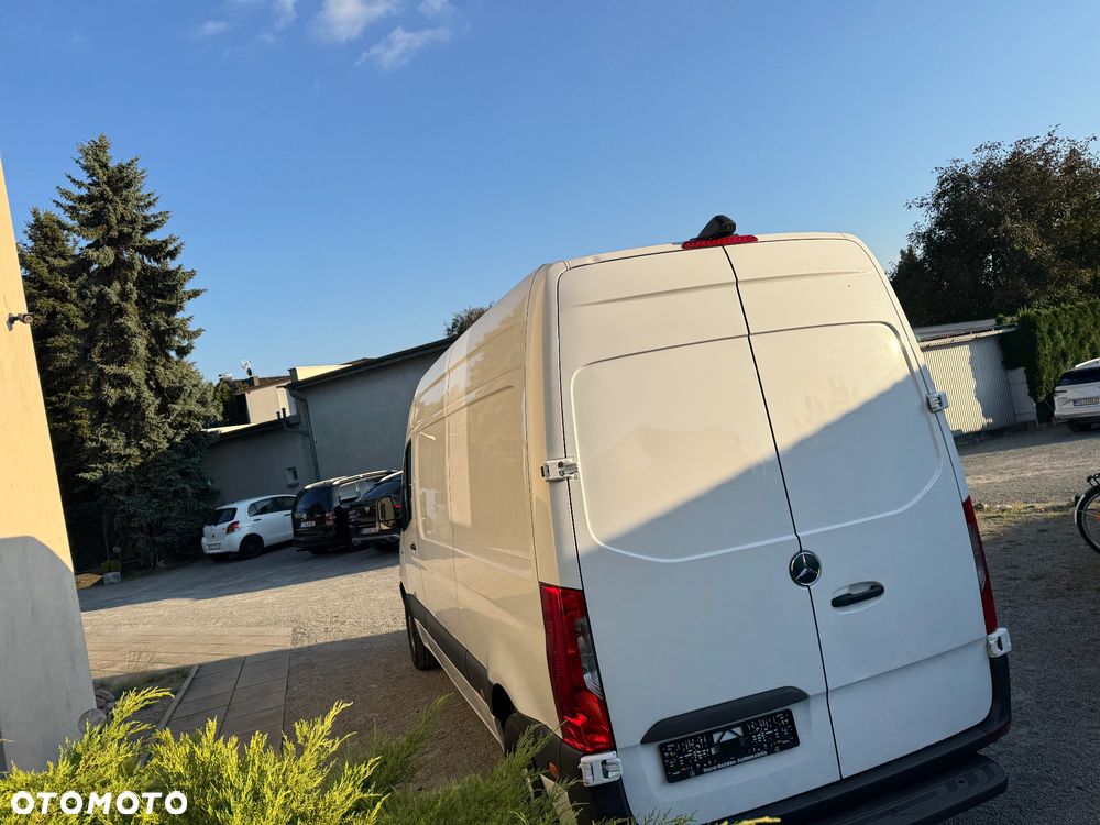 Mercedes-Benz Sprinter e - 3