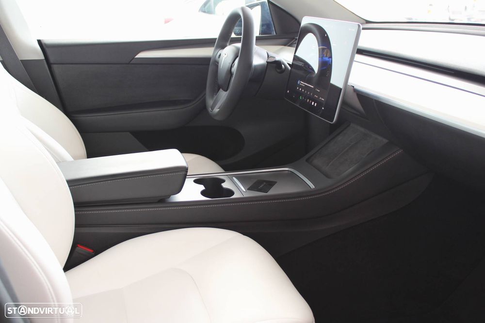 Tesla Model Y Long Range Tração Integral - 10