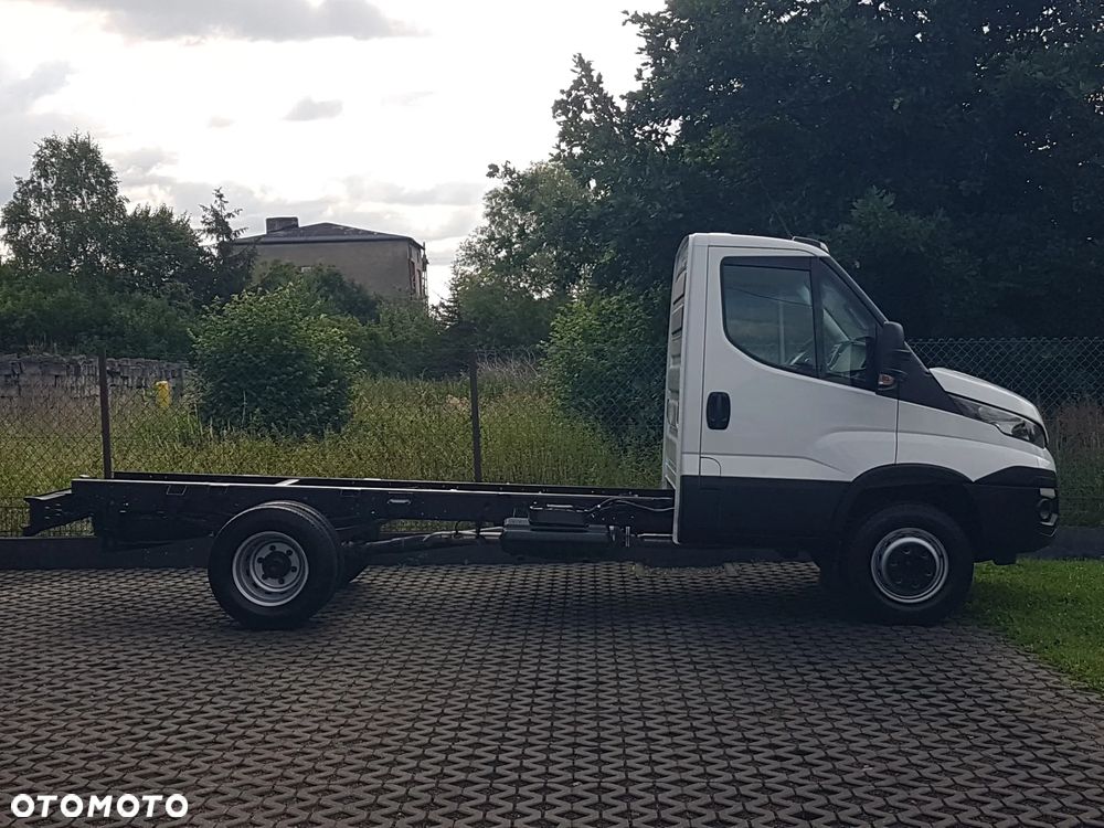 Iveco 70C18 RAMA PODWOZIE DO ZABUDOWY WIDELEC ROZSTAW OSI 3,75M KLIMA DAILY DMC 7000KG BLIŹNIAKI MANUAL - 12