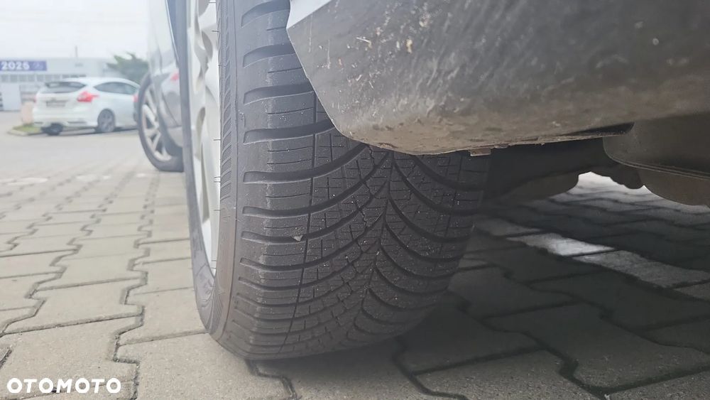Mazda 5 1.8 Exclusive + - 7