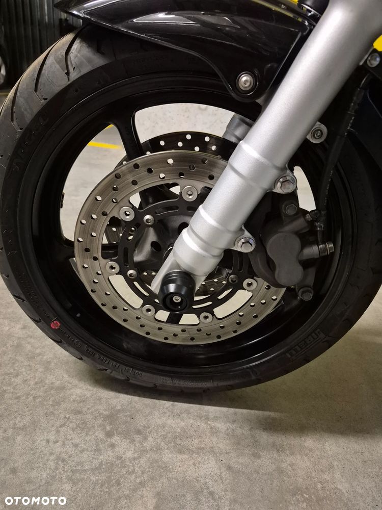 Yamaha FZ6 - 20