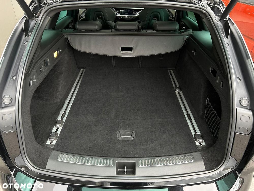 Opel Insignia 2.0 CDTI 4x4 GSi S&S - 10