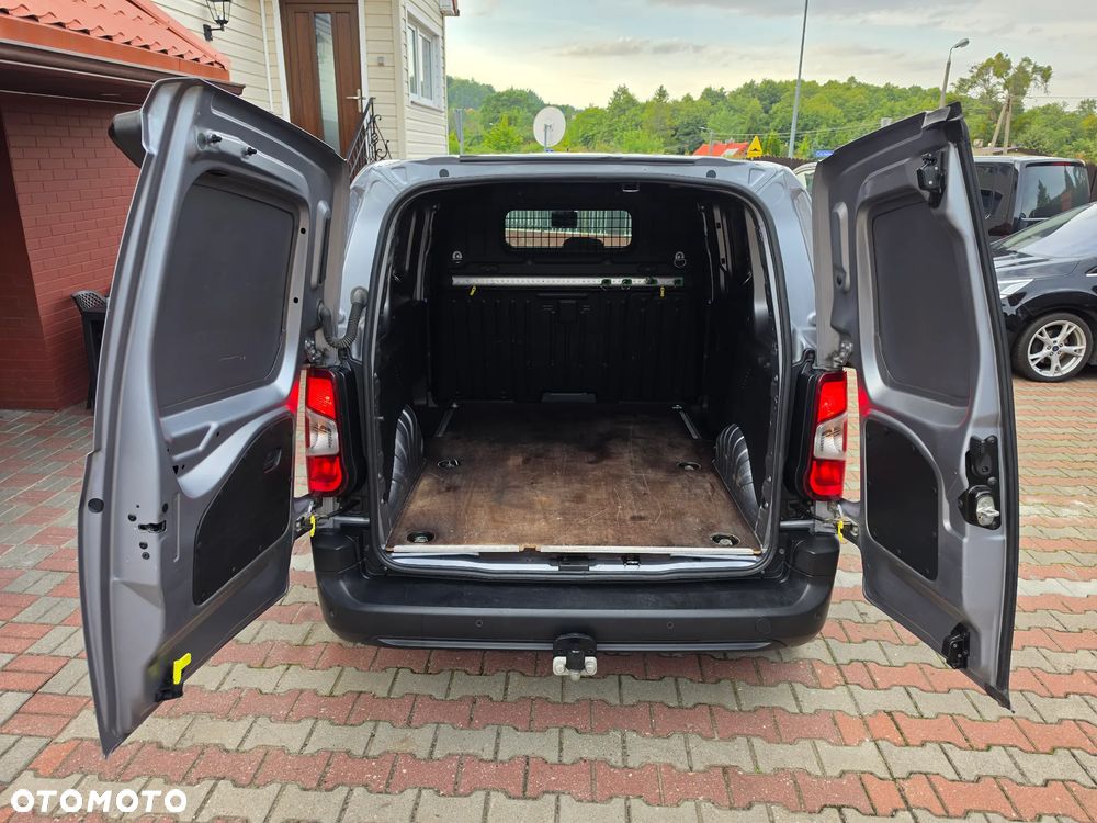 Opel COMBO - 12