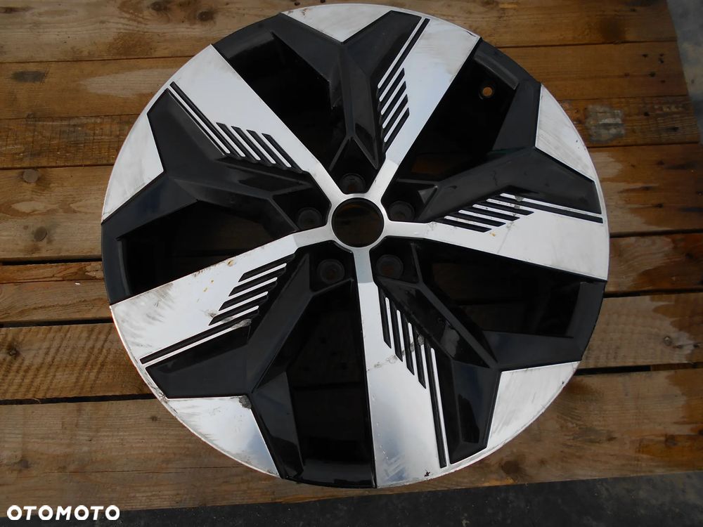FELGA FELGI  ALUMINIOWA  Renault Megane e tech 7x20 ET34 - 2